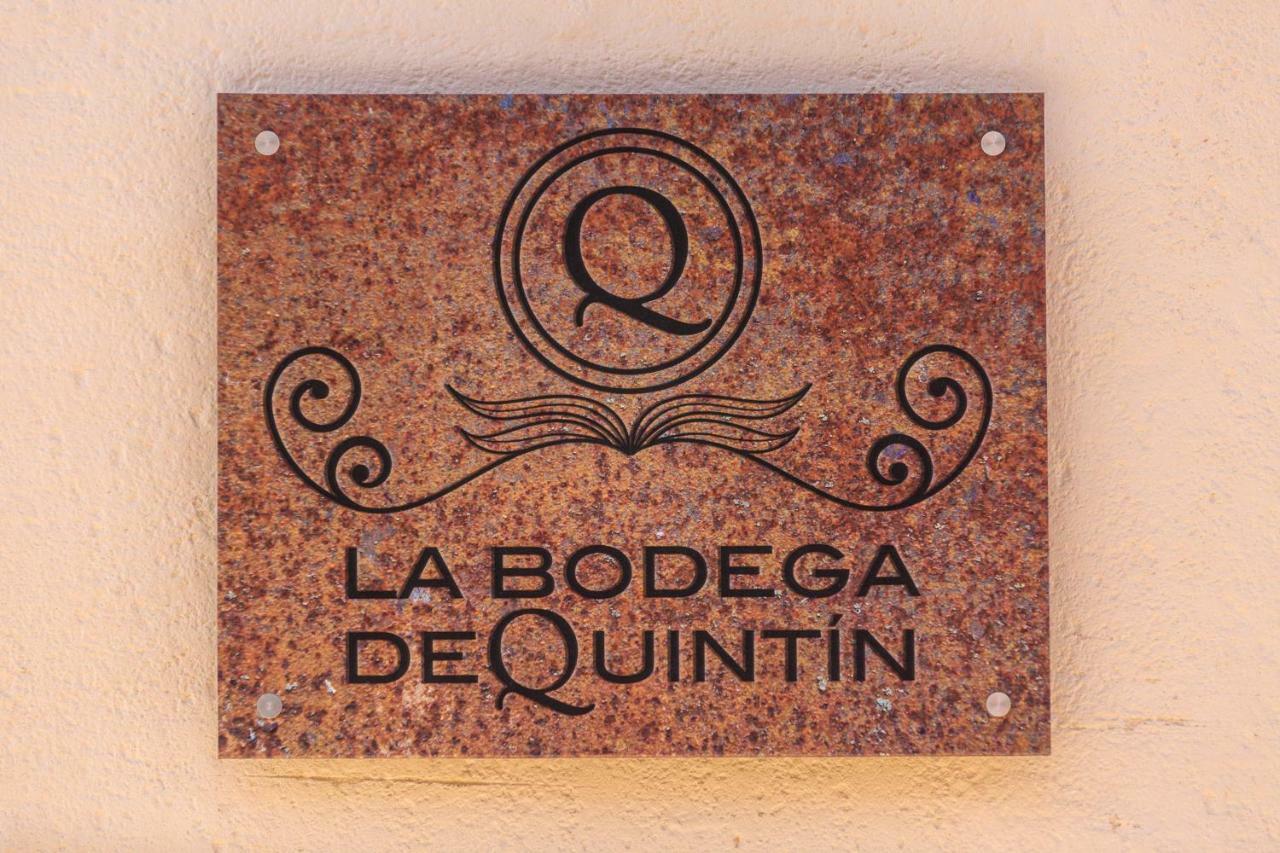 Hotel La Bodega De Quintin à Villarejo de Salvanés Extérieur photo